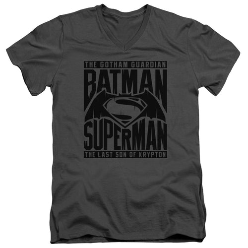 Batman v Superman Title Fight V-Neck T-Shirt