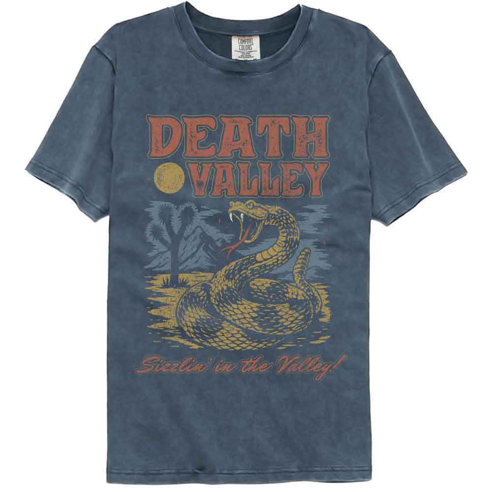 Lantern Press Comfort Colors T-Shirt - Rattlesnake